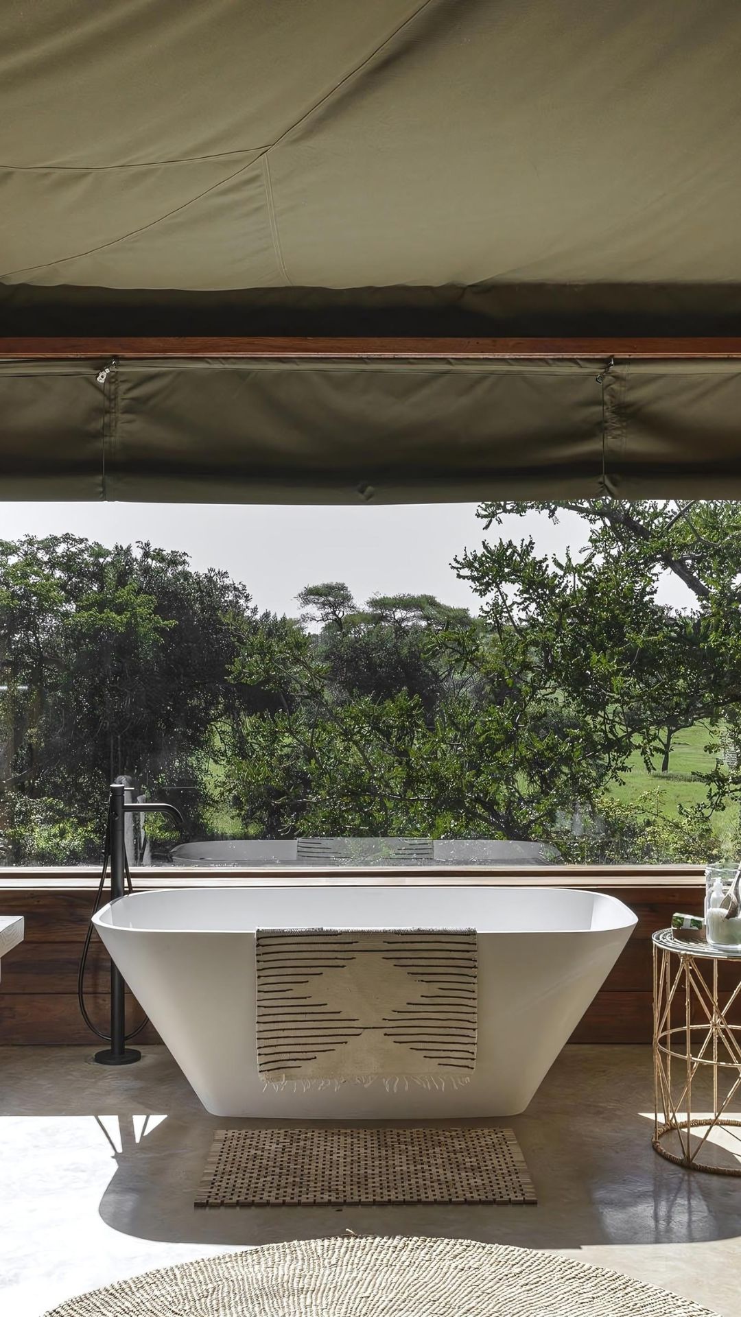 Singita Faru Faru Lodge Suite Bathroom