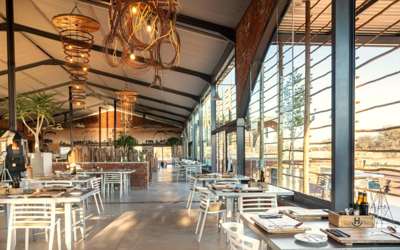 okonjima_plains_camp_restaurant_-_picture_crew10_8